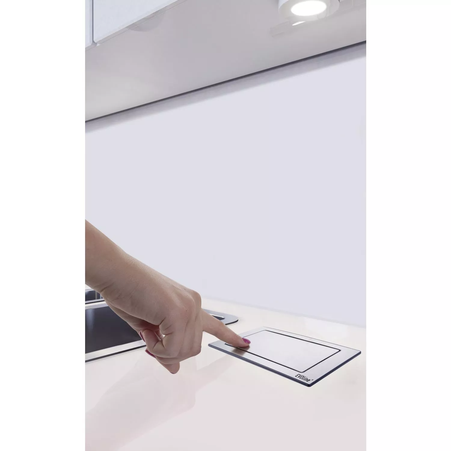 EVOline® BackFlip Glas, weiß matt, USB C